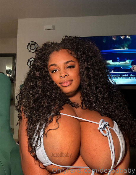 latina teen pussy onlyfans top pic