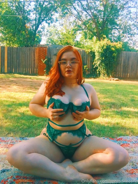 black hair milf onlyfans hd img