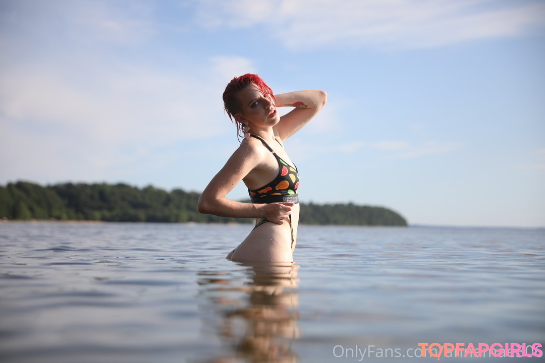 annamae306 nude actress image