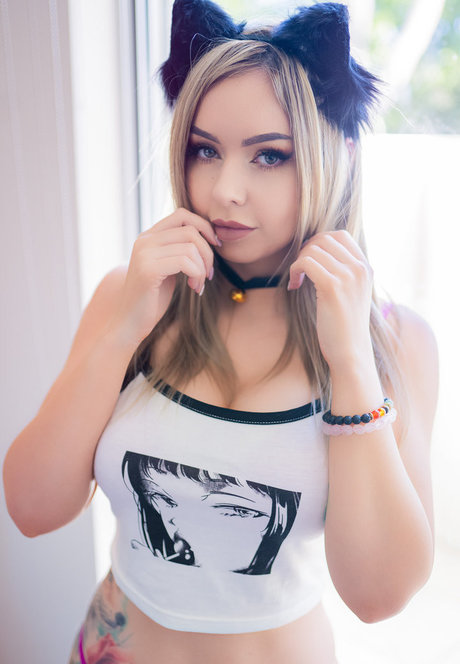 Amy Thunderbolt hd actress galleries