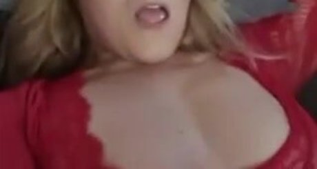 girlfriend onlyfans pornographic picture