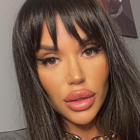 Deesha top actress pictures