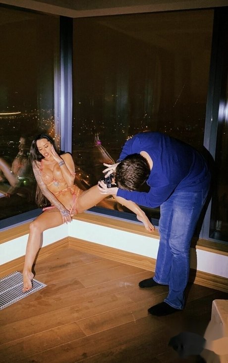 Deesha pretty star img