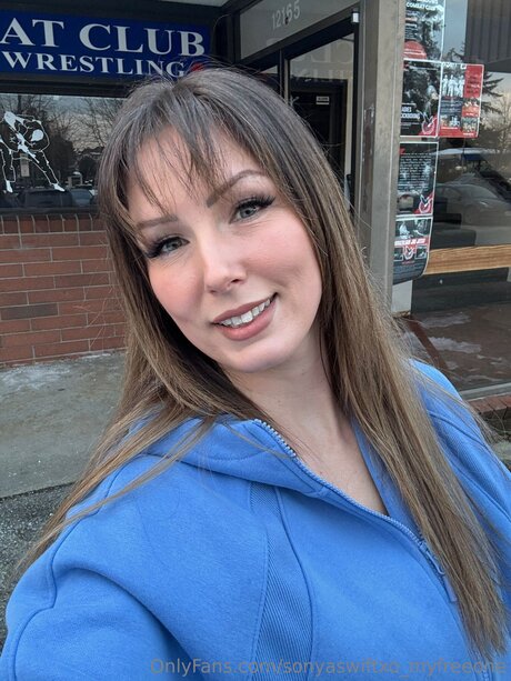 Sonyaswiftxo Myfreeone pretty actress galleries