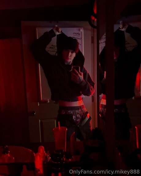 Icy Mikey888 best actress archive