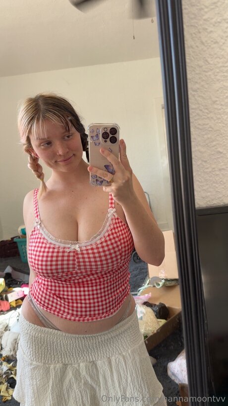 Hannamoontvv pornstar free image