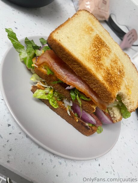 Cuuties nice model pictures