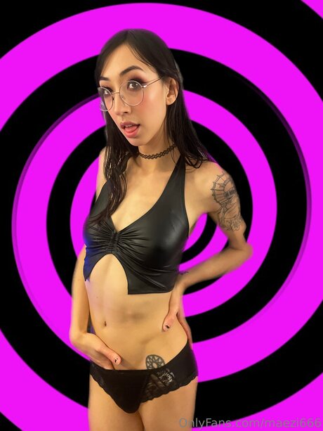 Maezi666 xxx actress pictures