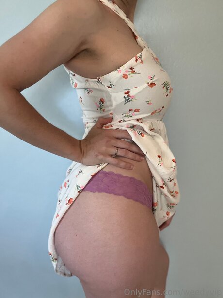 Weedyvip model naked pictures