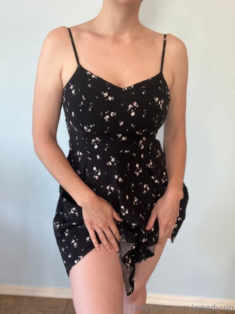 Weedyvip model adult images