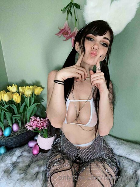 Rayawaifuu beautiful model image