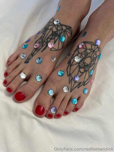 Redfeetwildink pretty star photos