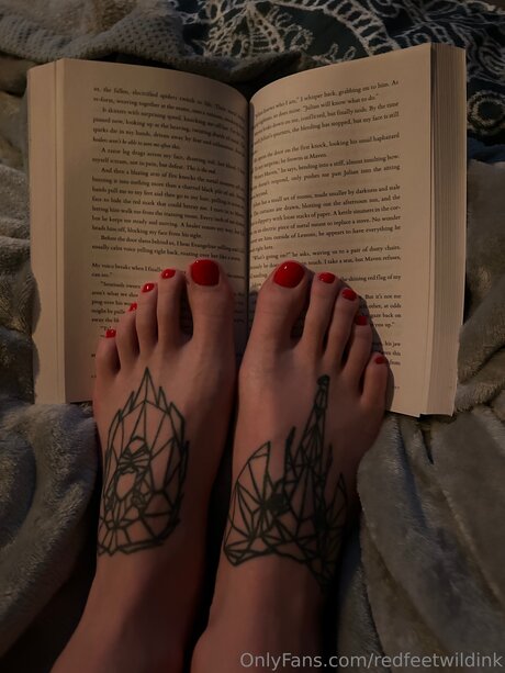 Redfeetwildink art model pics