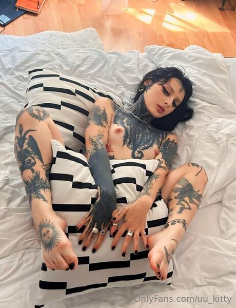 Uu Kitty pretty model photo