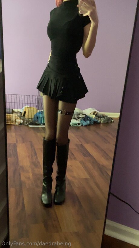 Daedrabeing star nudes image