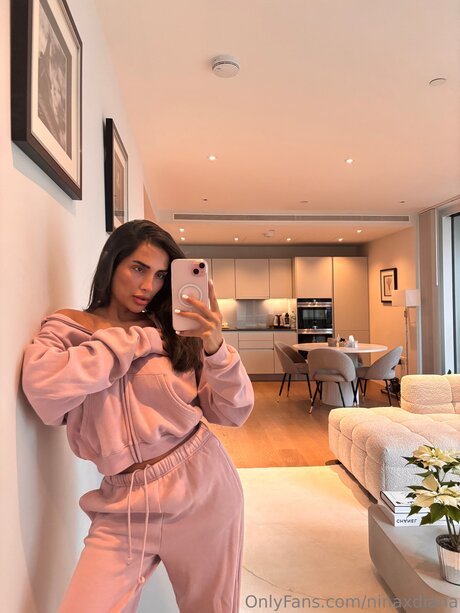 Ninaxdiana beautiful actress img