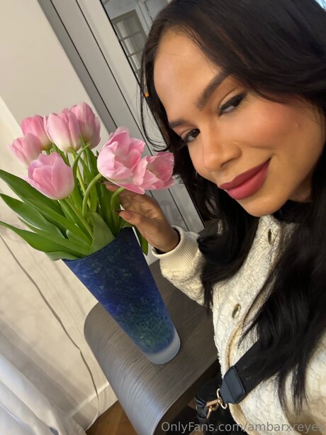 Ambarxreyes hot star photos