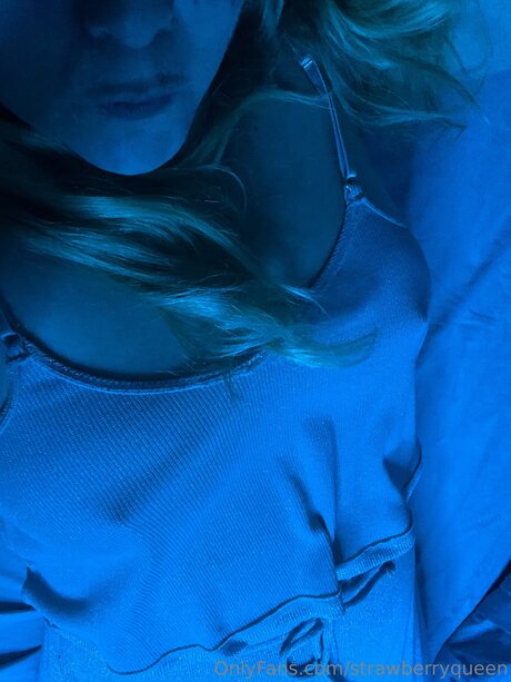 Strawberryqueen model best pic