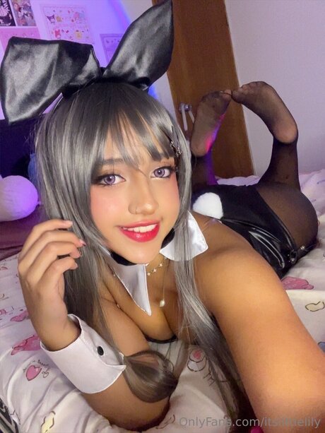 Itslittlelily top actress pic