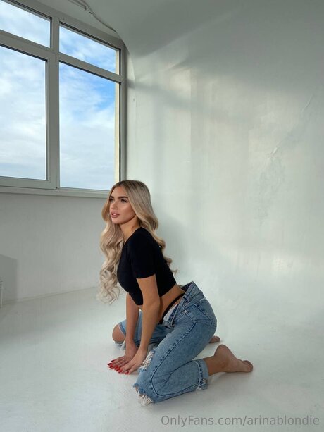 Arinablondie high quality actress archive