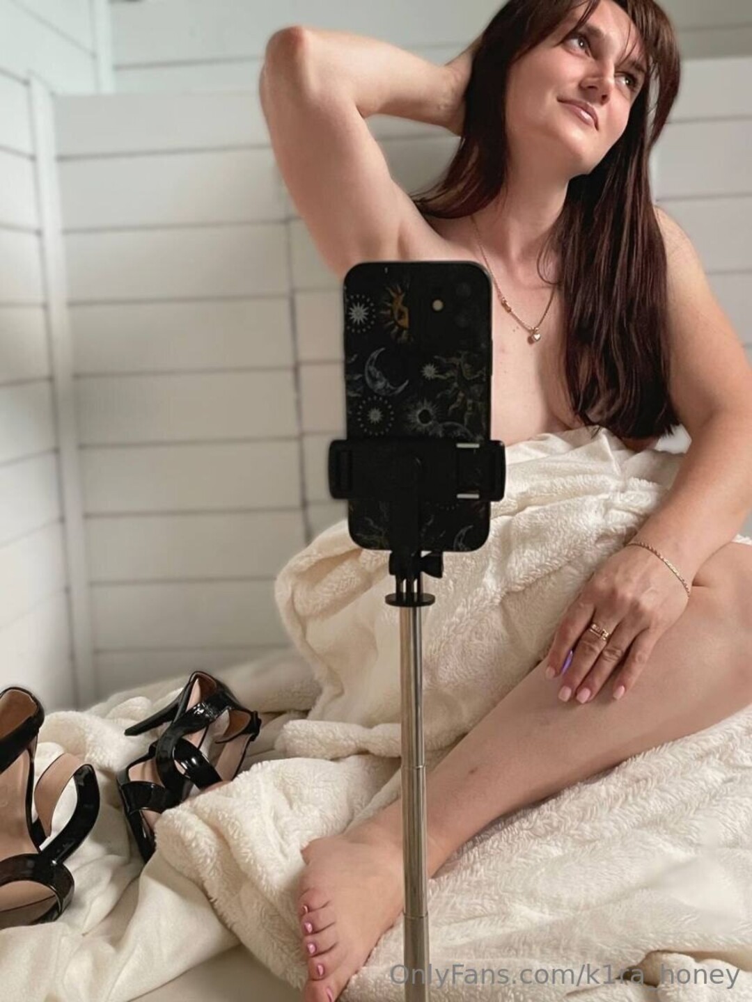 K1ra Honey pornstar sex pictures