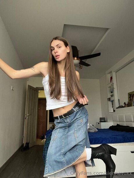 Siennavoxx naked star galleries