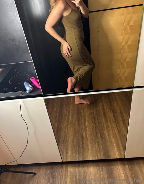 Maisiebee best actress images