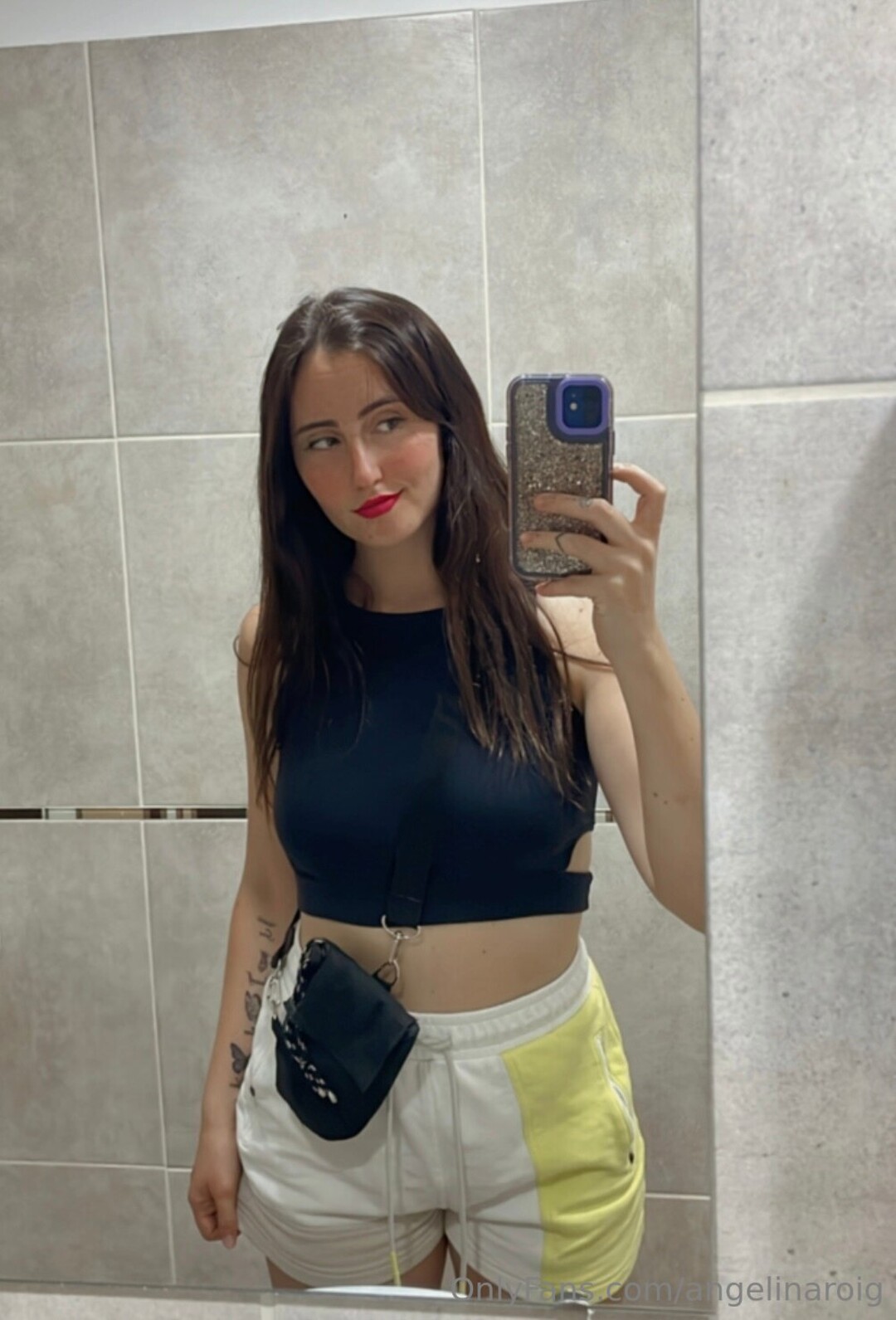 Angelinaroig model sexy pictures