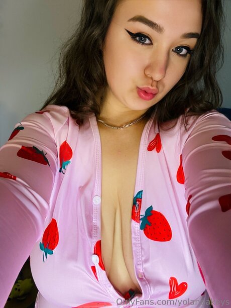 Yolandakeys pornstar adult img