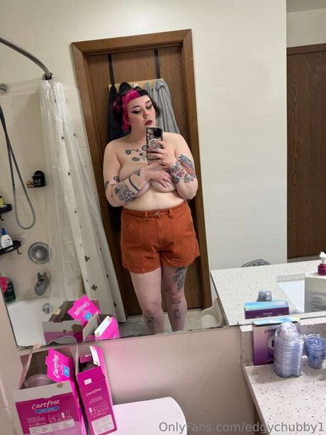 Edgychubby1 nice model img