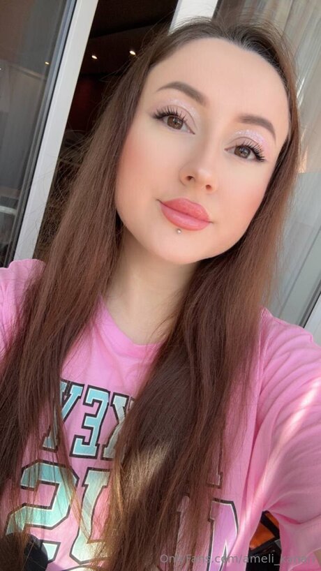 Ameli Kanari star adult archive