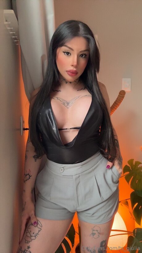 Ts Giulia adult star archive