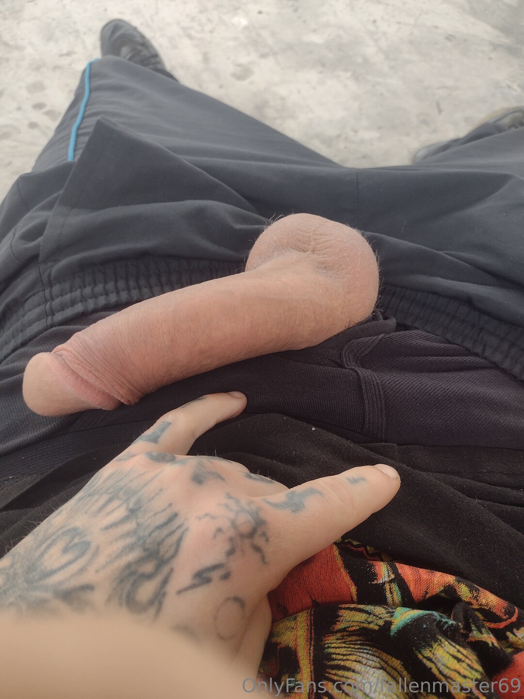 Fallenmaster69 model nude photo