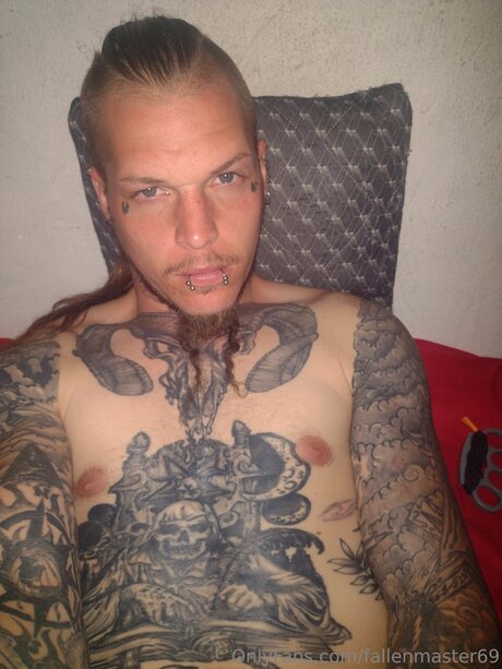 Fallenmaster69 star best photo