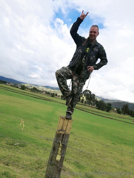 Fallenmaster69 pornographic actress pic