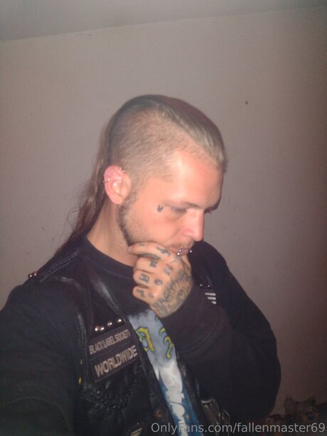 Fallenmaster69 pornstar nudes images