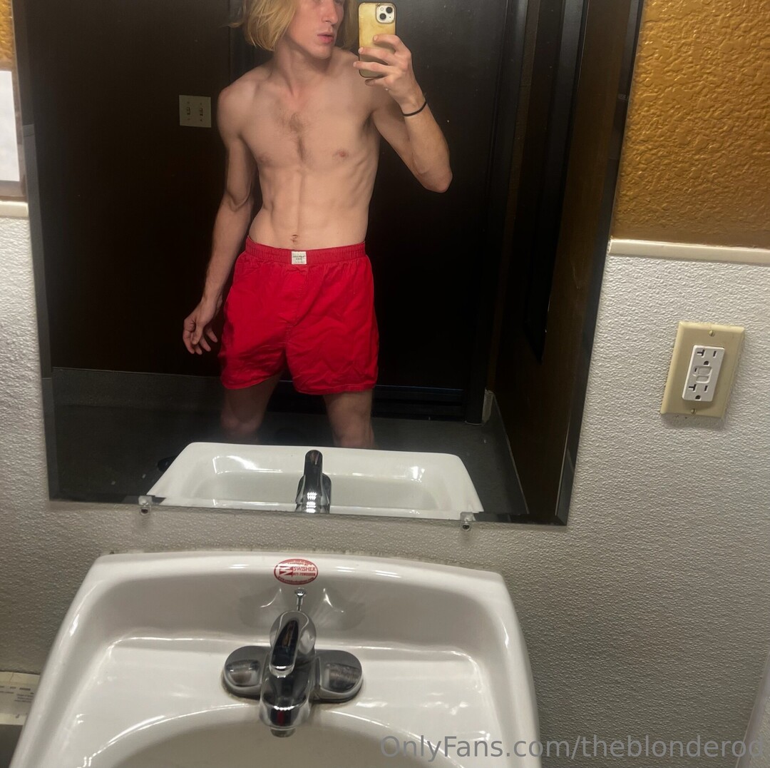 Theblonderod model erotic images