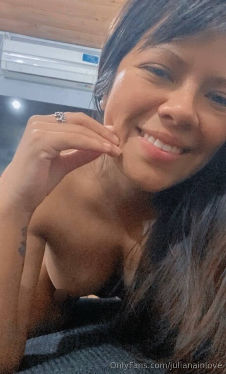 Julianainlove model sex gallery