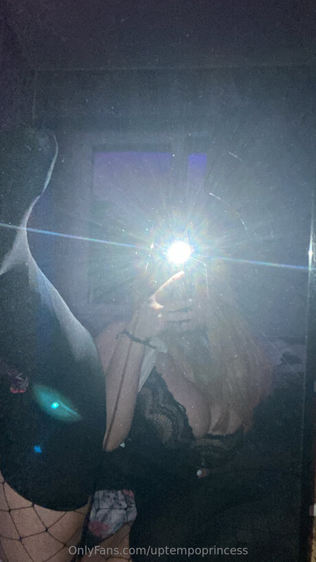 busty teen onlyfans xxx pics