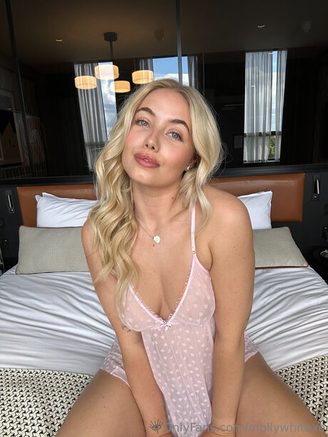 Mollyrose Xx star top archive