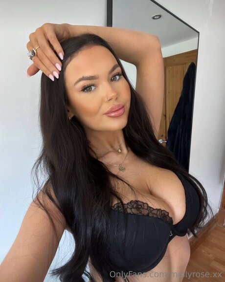 Mollyrose Xx porn actress img