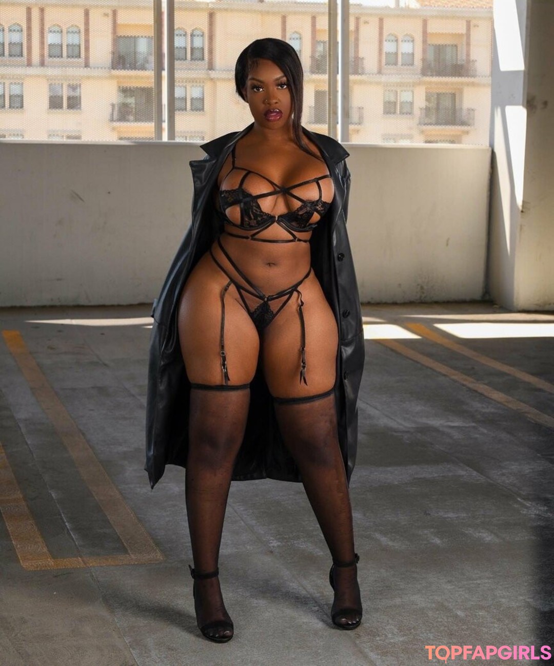 Chocolate Goddess model photo