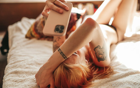 rosechange star nudes pic