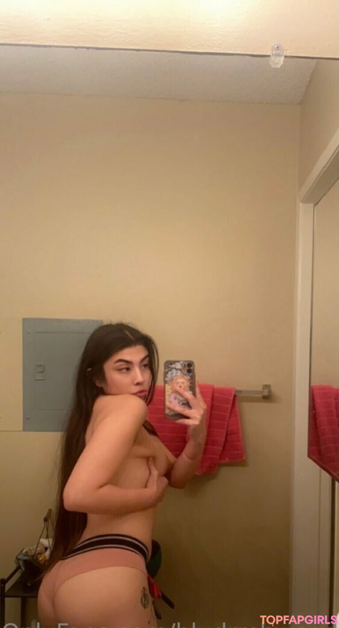 Blue Dream Hollywood sex model photos