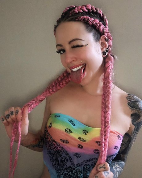 Flash Diamond xxx actress img