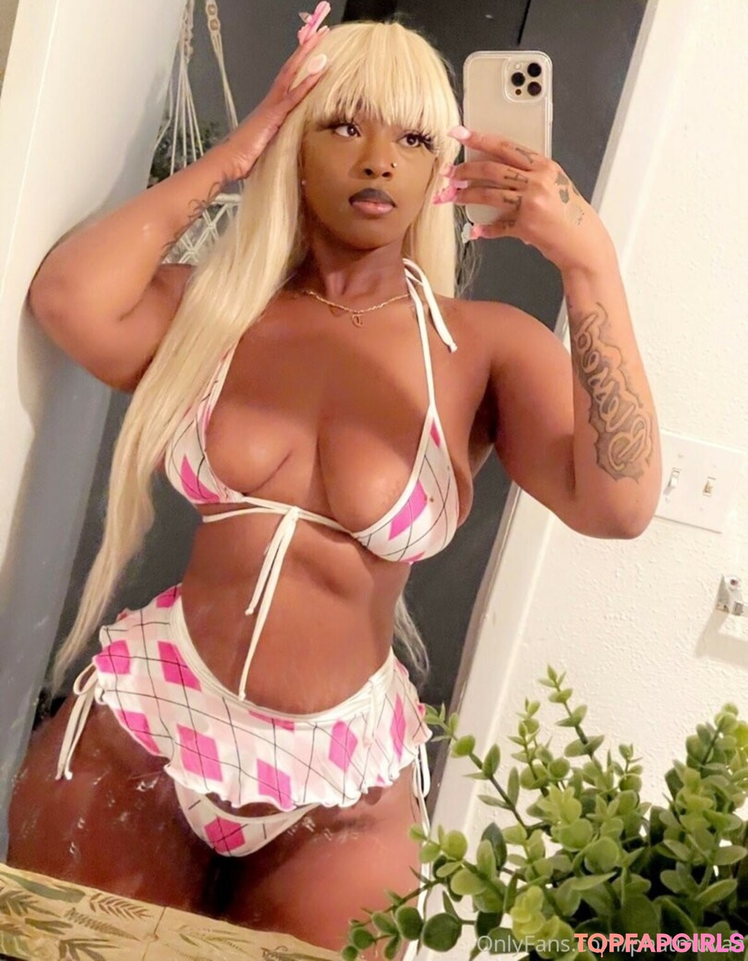 phatassmuva star adult pics