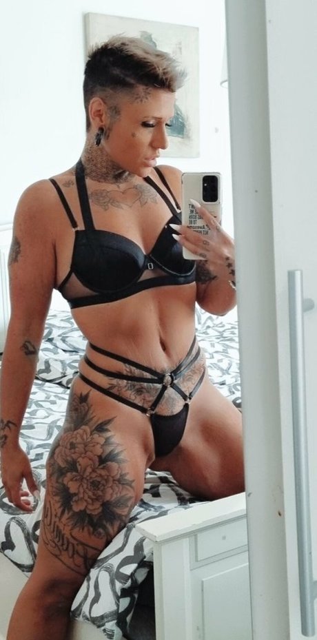 nennefriisk sexy pornstar archive