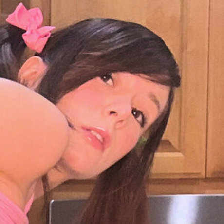 Mollyxmayhem beautiful actress pictures