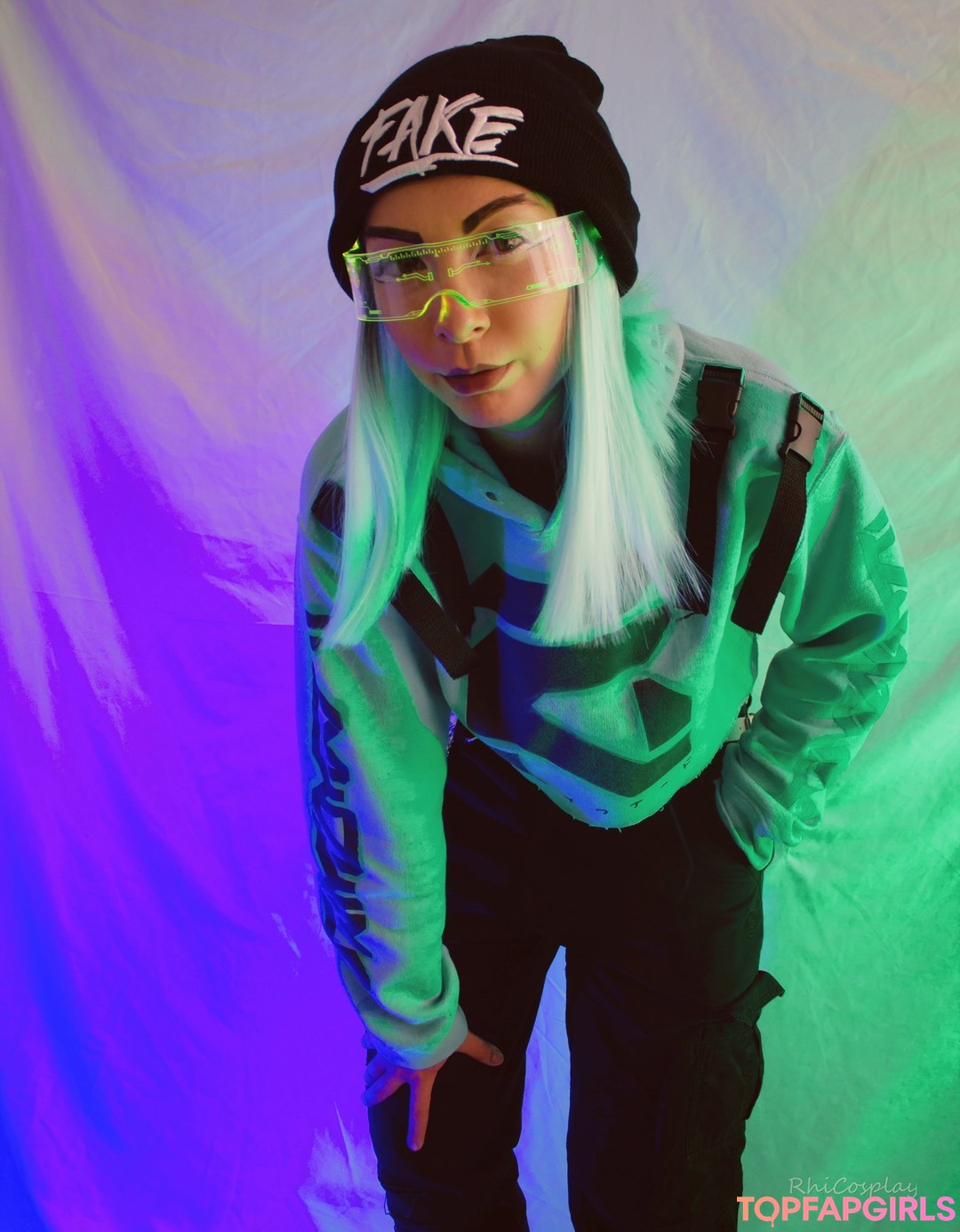 RhiCosplay model art gallery