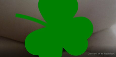 Thezenzer0 erotic model photo